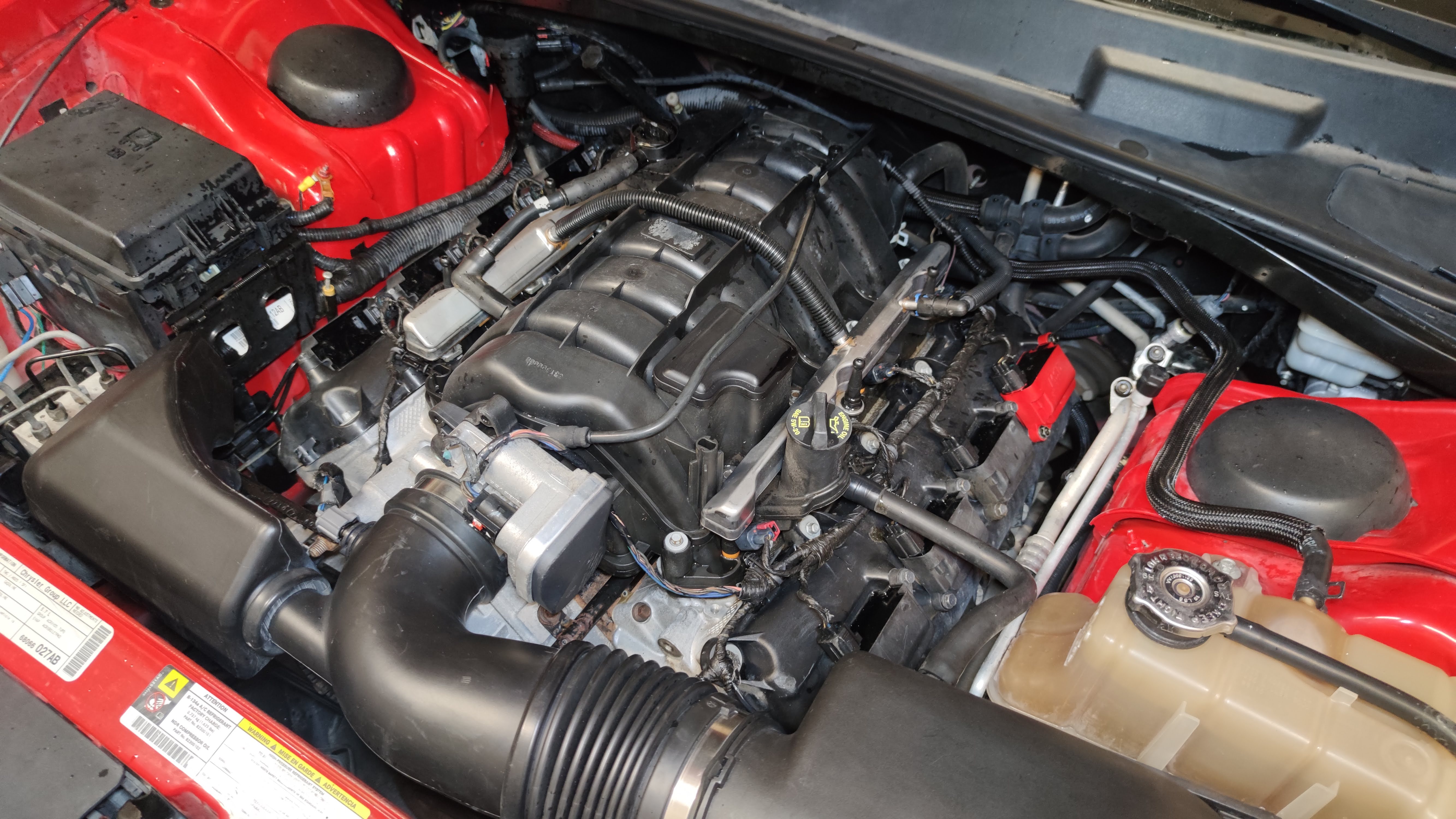 Engine Cover Off.jpg